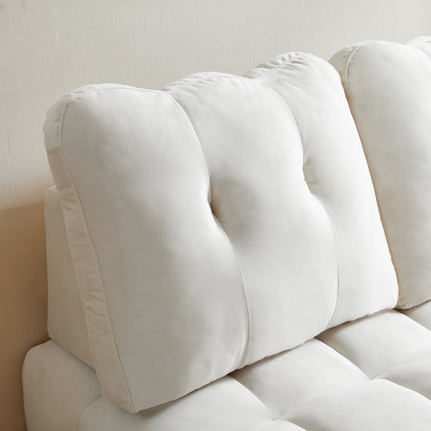 Vashti Loveseat